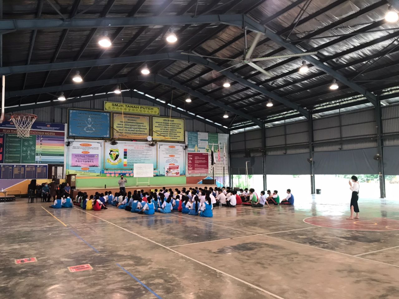 同学们用心的在听享 4