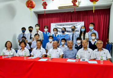 2 委员会成员与得奖学生